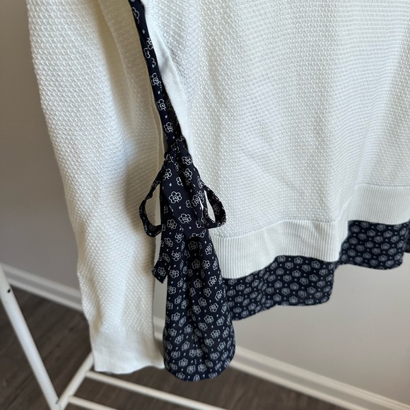 Loft flounce sweater navy blue size small - Picture 4 of 4